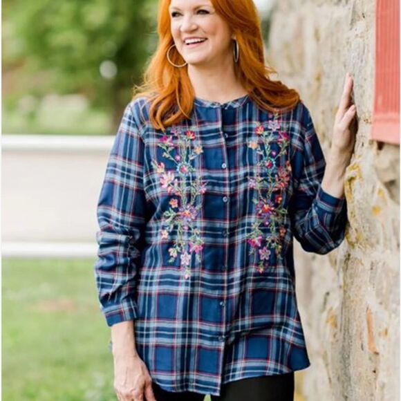 PIONEER WOMAN size small Blue Plaid Floral Embroidered Shirt flannel boho - Picture 8 of 8